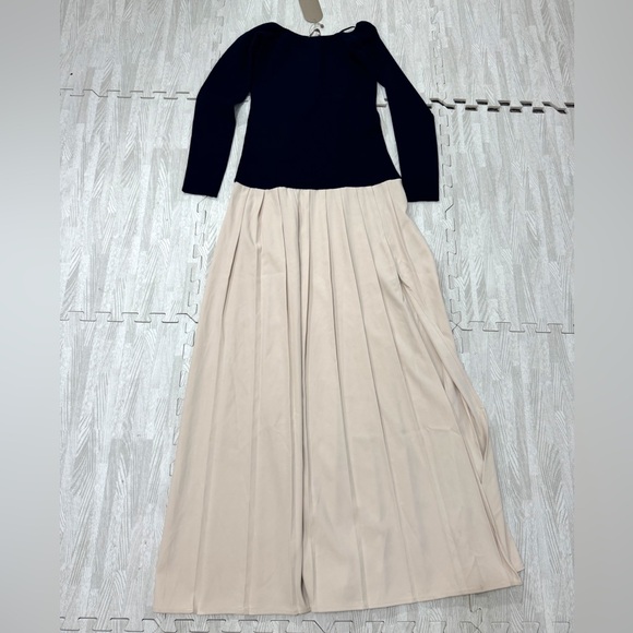 NWT Meshki Drop Waist Knit Pleated Dress - Picture 4 of 12